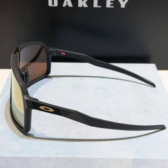 Oakley Prizm Sunglasses – Black/Gold Shield - Picture 6 of 6